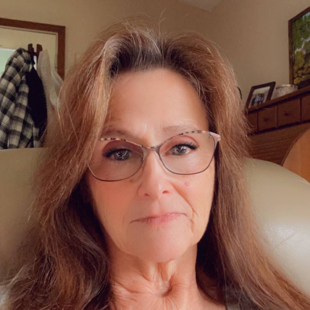 Meet your Posher, Vicky